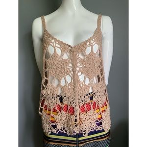 Puff & Bear : tan crochet tank